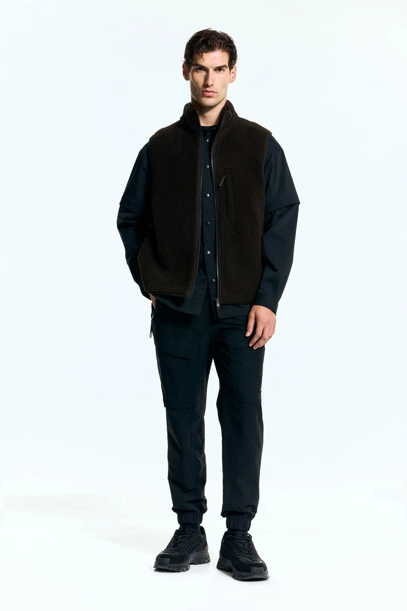 H&M  Regular Fit Teddy sports gilet for Men | Best Price UAE